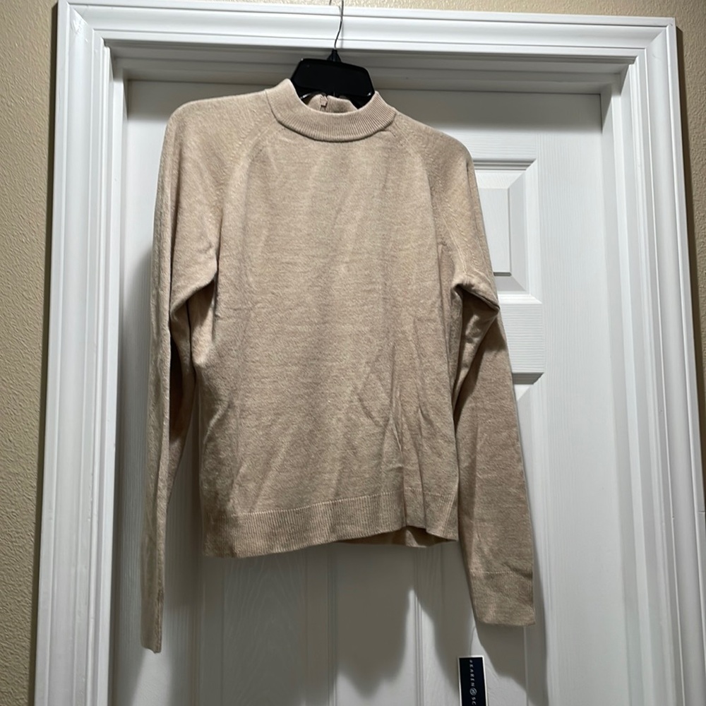 Tan sweater Small